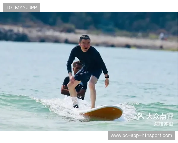 冲浪选手服装与科技结合，抗寒与灵活性兼备