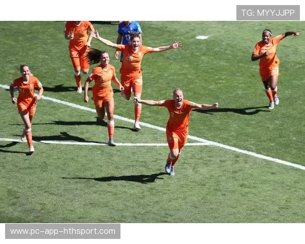 荷兰女足创造历史,逆转法国晋级四强,荷兰女足进步