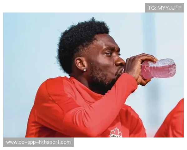 加拿大点燃足球热潮,戴维斯带来全国狂欢 加拿大点燃足球热潮,戴维斯带来全国狂欢